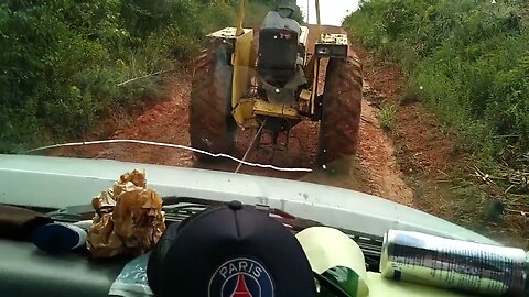 Slippery dirty road... Need a tractor 🚜
