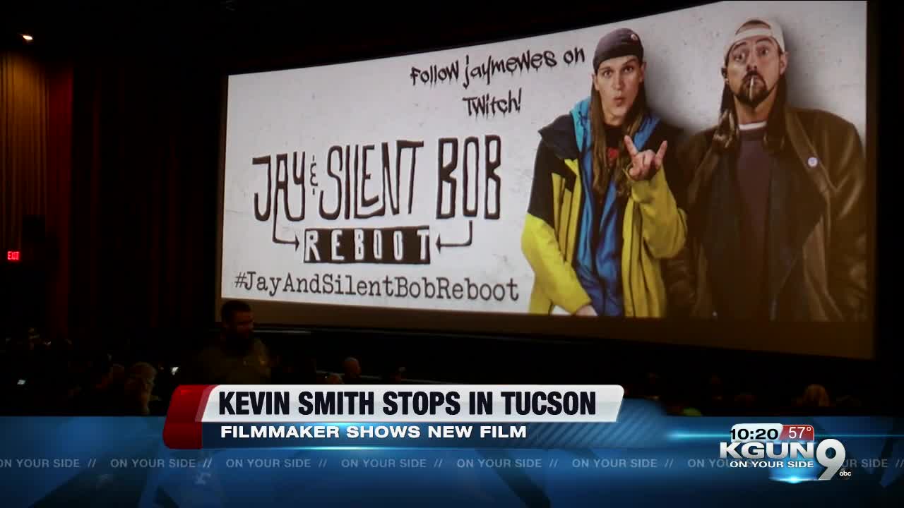 Kevin Smith visits the Old Pueblo