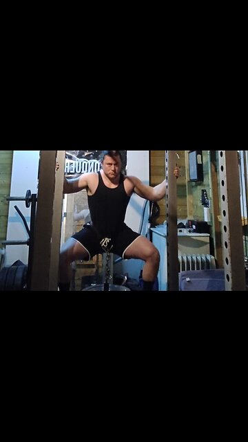 3x10 (+2) 115 Kgs Belt Squats. Last Set.