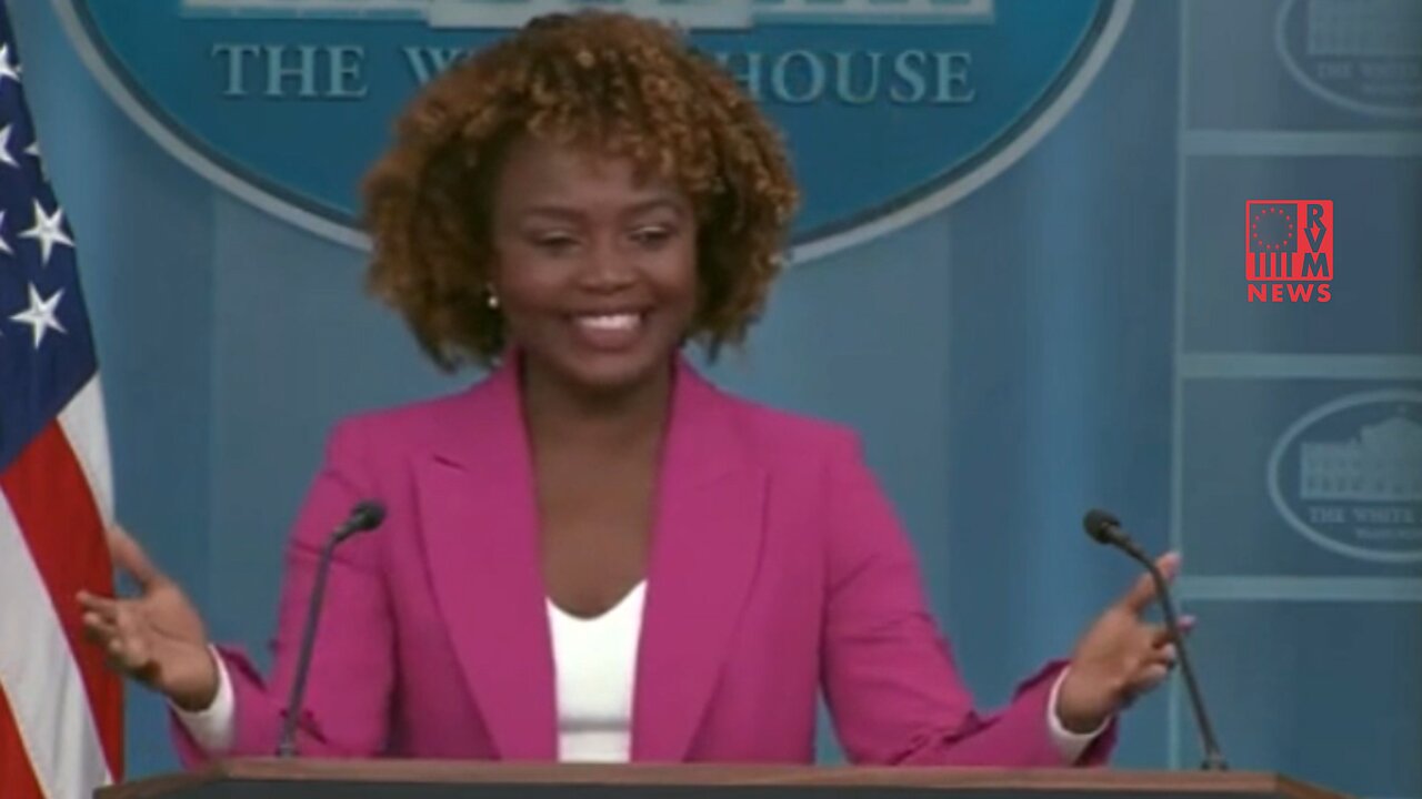 White House Lesbian Gets A Little Too Excited About The Ladies In The Front Row