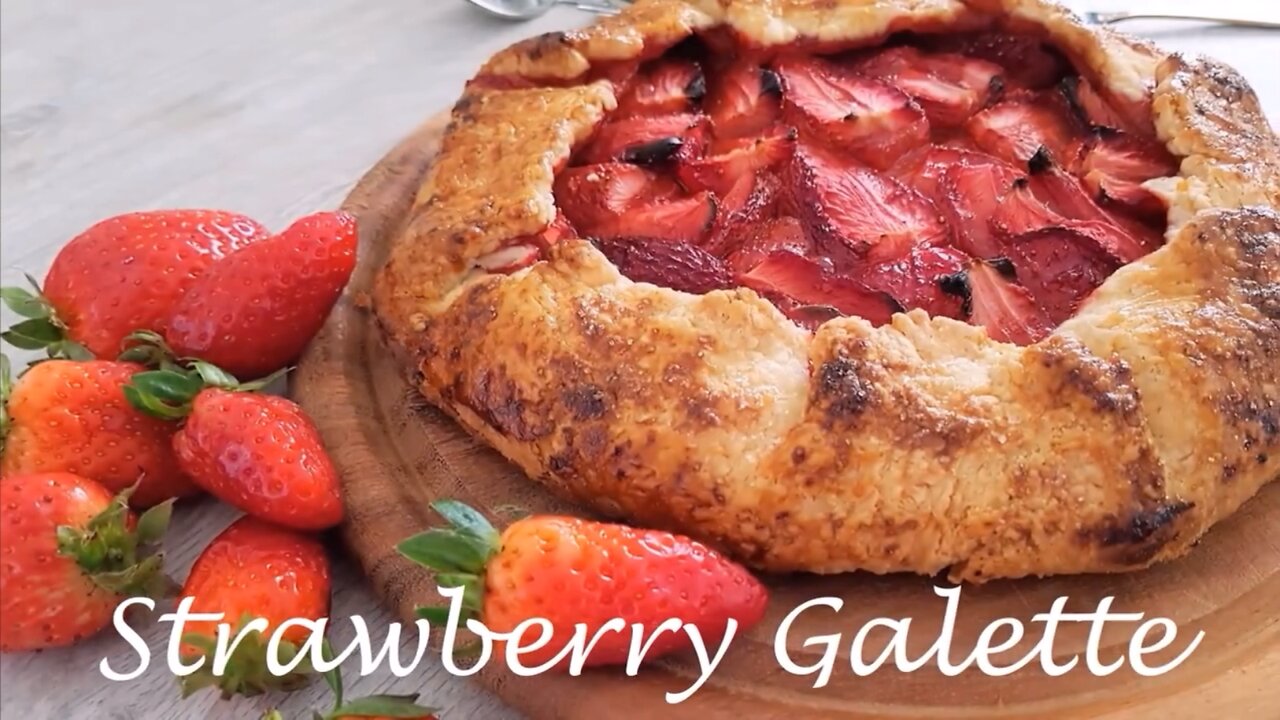 How to Make Strawberry Galette