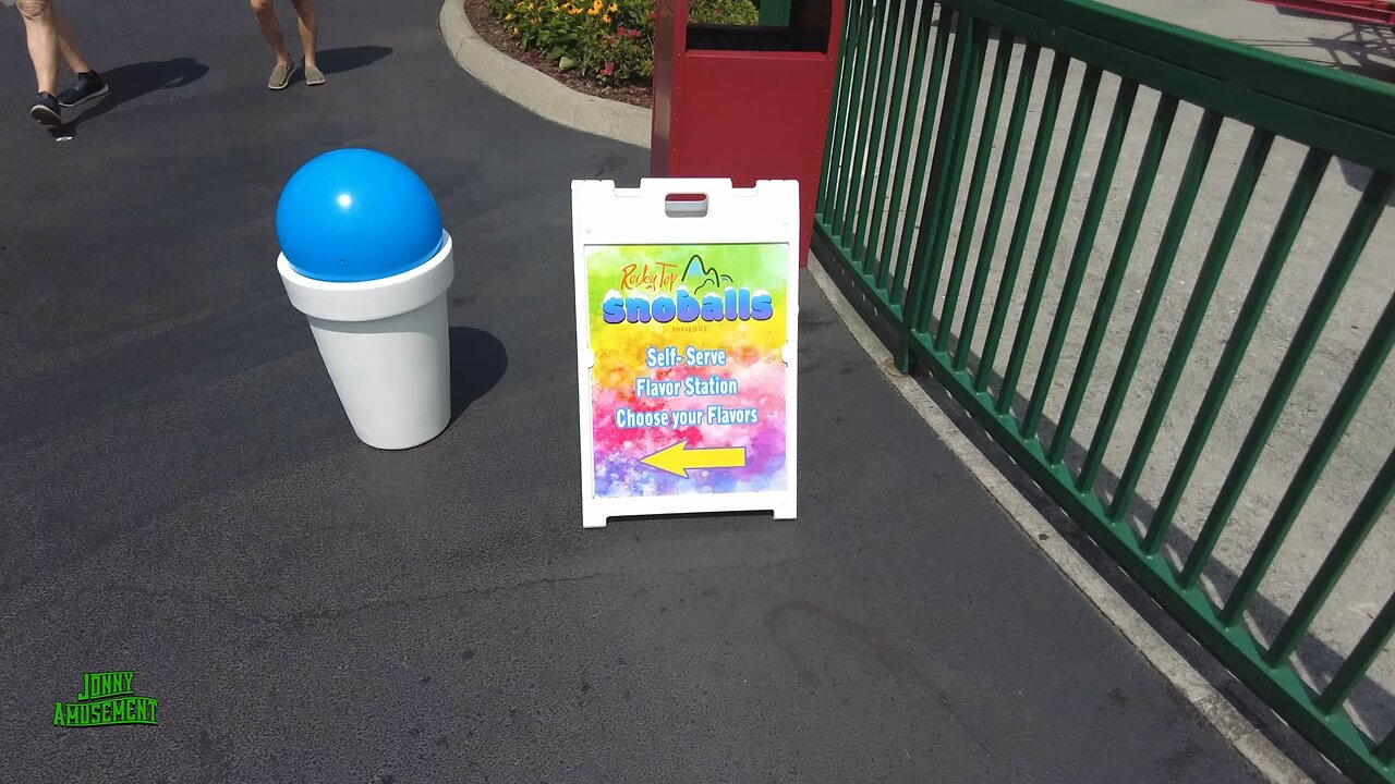 Smoky Mountain Snoballs at Dollywood