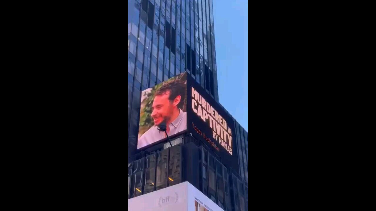 Times Square, NY - Display of the latest 6 hostages MURDERED by Palestinazi Hamas Terrorists!