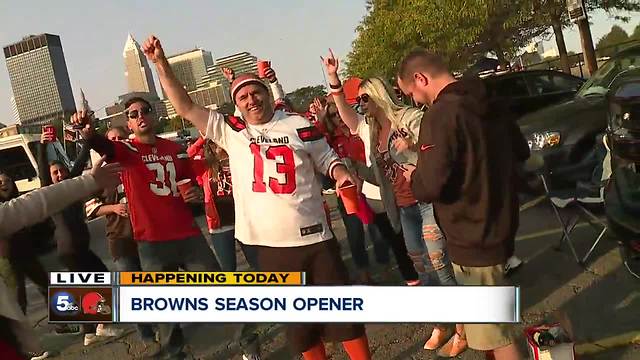 Browns Home Opener Live in Muni Lot