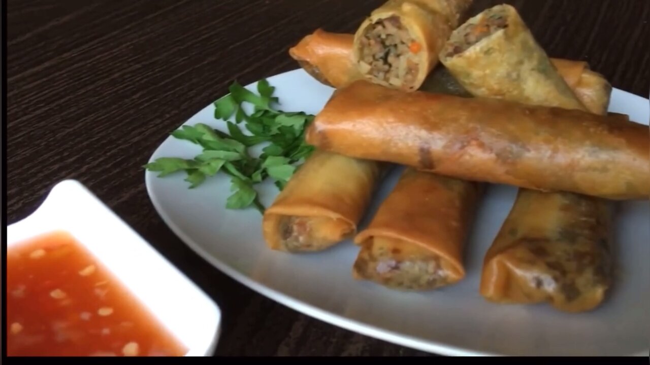 Spring Rolls with Sweet Chilli Sauce Recipe!