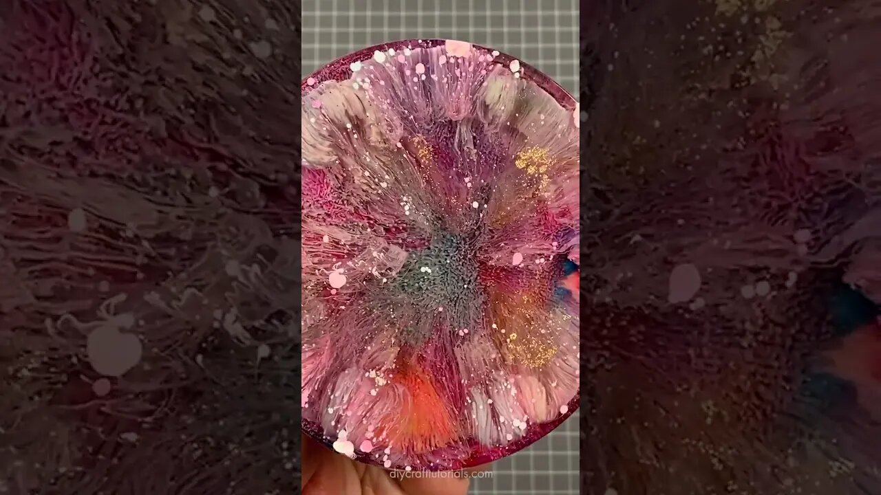 RESIN ART - CHECK OUT THE COLORS IN THIS COASTER! #shorts