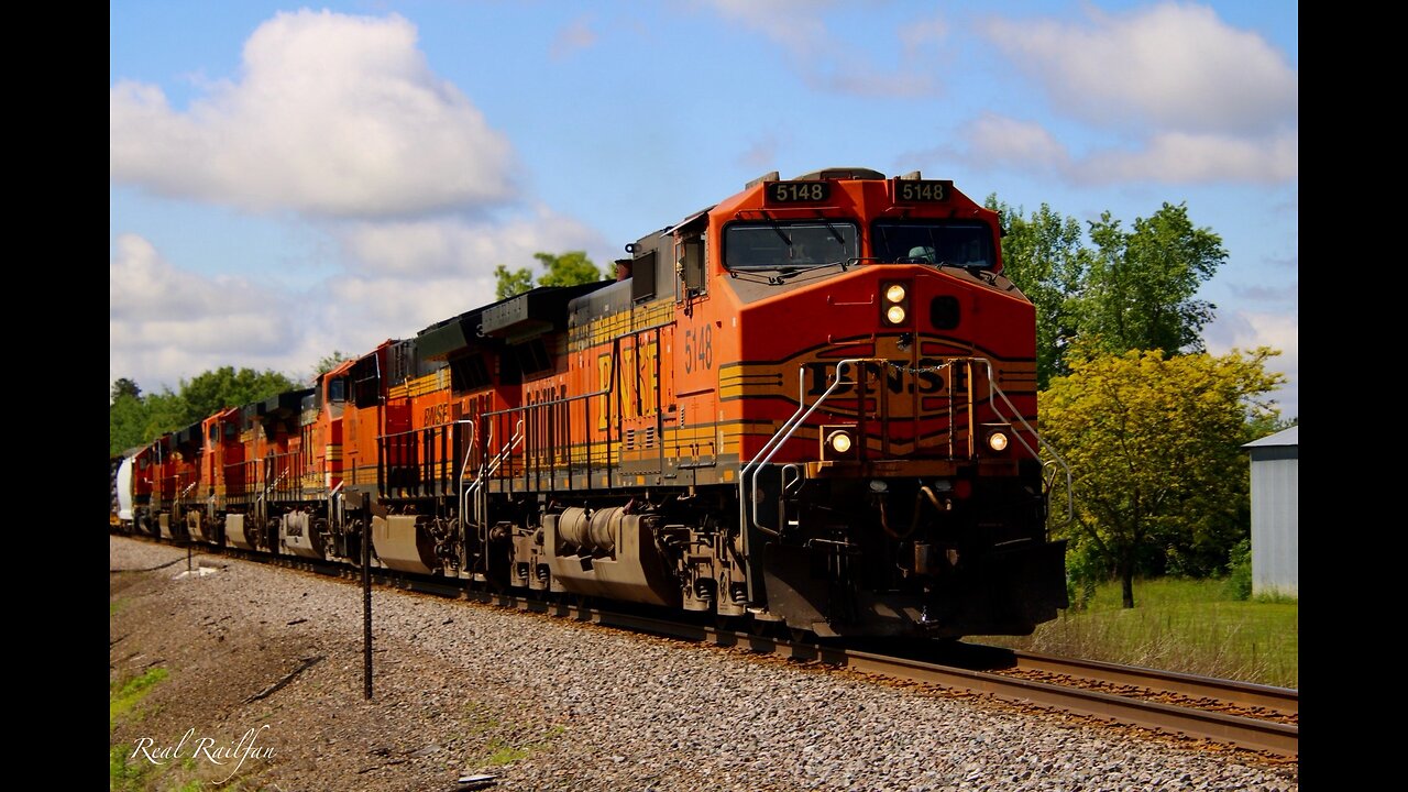 BNSF Overload, hope you like GEVO’s! - Hinckley Sub