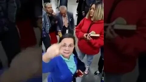 URGENTE!! LÉIA MIRANDA NO PÚLPITO DA SEDE MUNDIAL DA IPDA, POLÍCIA, PORTÕES FECHADOS VÍDEO COMPLETO
