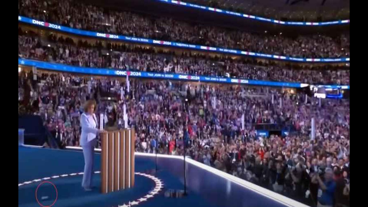 Nancy Pelosi Dropped Notes During DNC, Not Toilet Paper Source