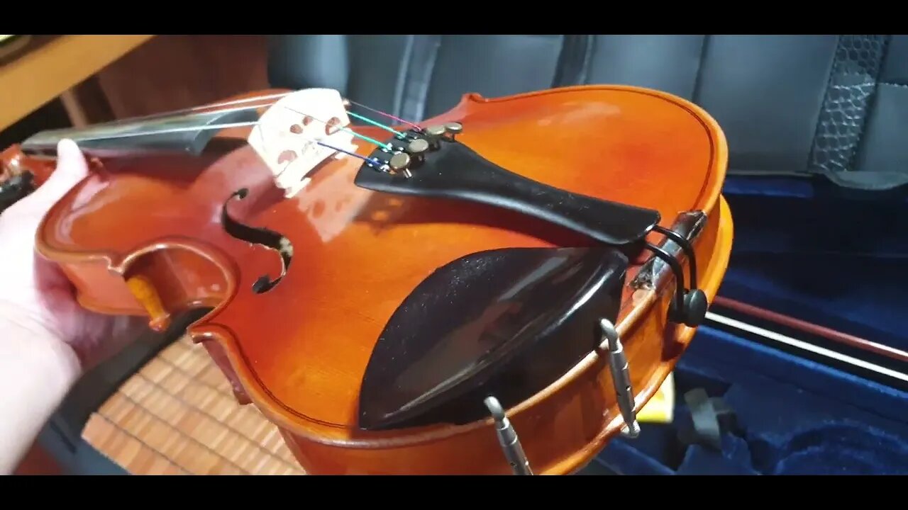 48 years old beginner violin student, 40+ years old Taiwanese made violin