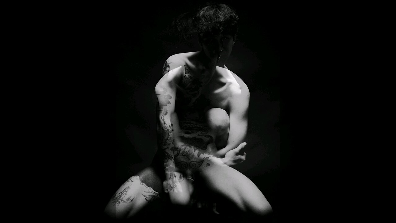 My first nude model