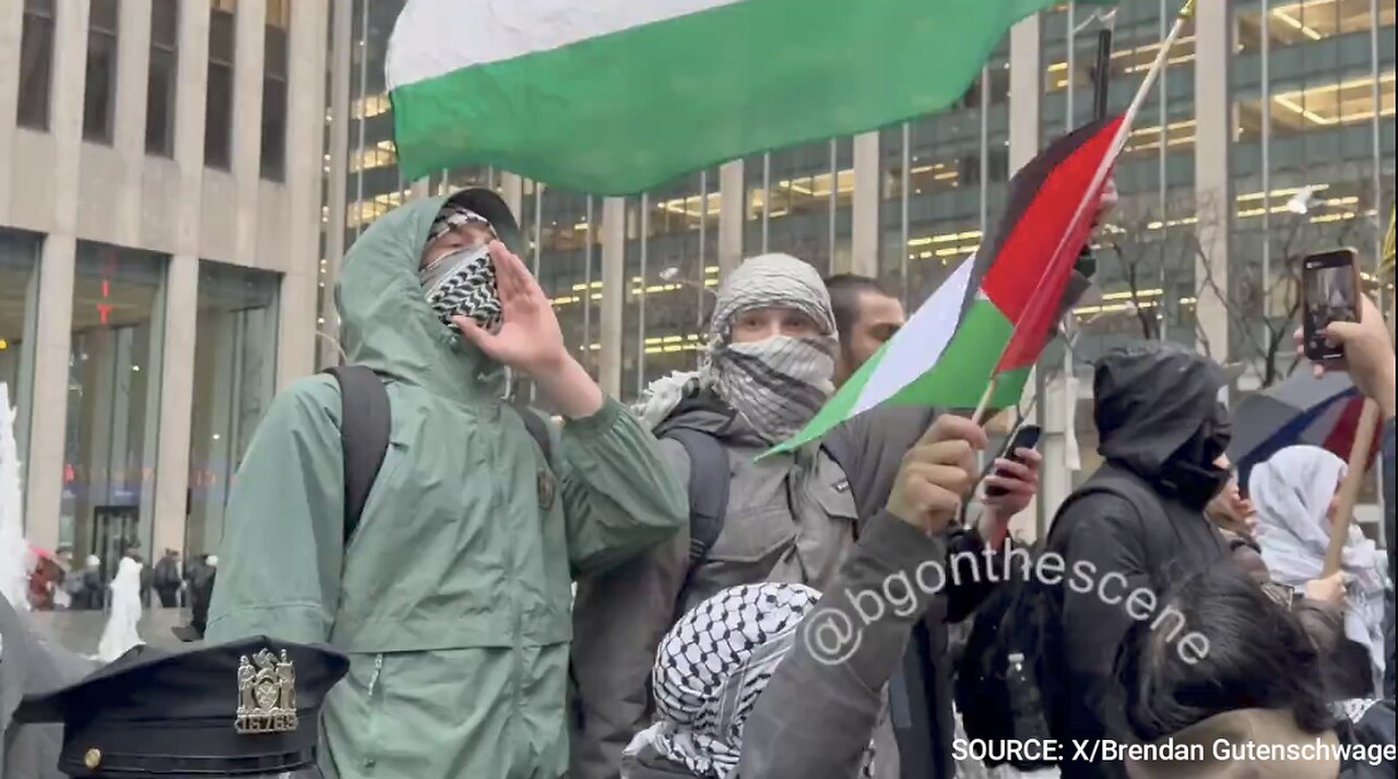 Pro-Hamas Protestors Shout "DOWN WITH USA" At Biden Event