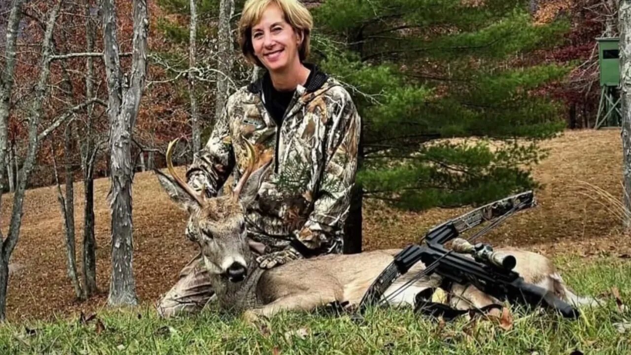 Lisa buck harvests, Craig county Virginia Fall 2022