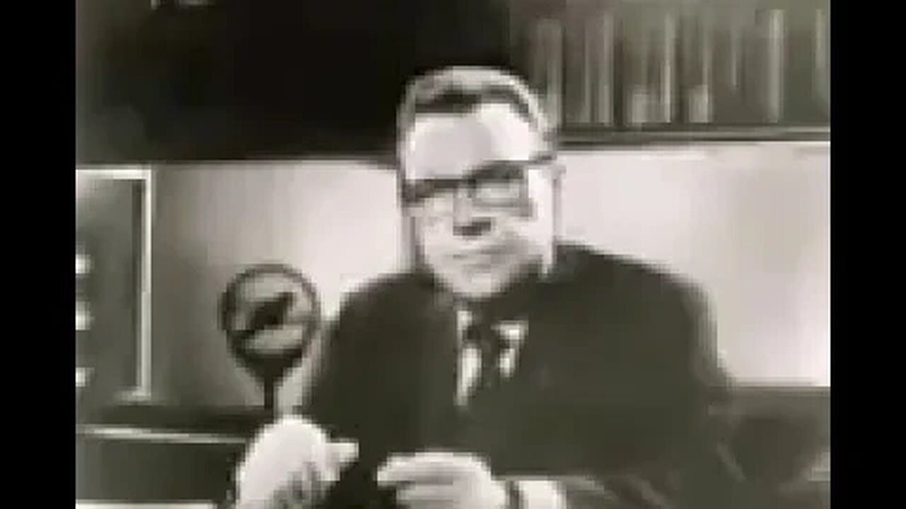 (LISTEN TO THIS EVERY DAY) Earl Nightingale: The Strangest Secret