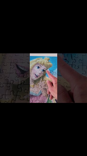 #sleepingbeauty #aurora #puzzle #disney #satisfying #shorts #ravensburger