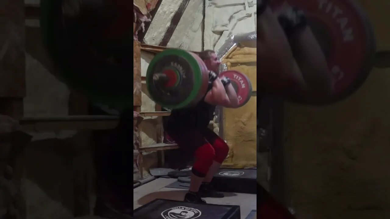 160 kg / 352 lb - Front Squat 2 reps