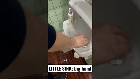 BIG HANDS vs little sink #shorts