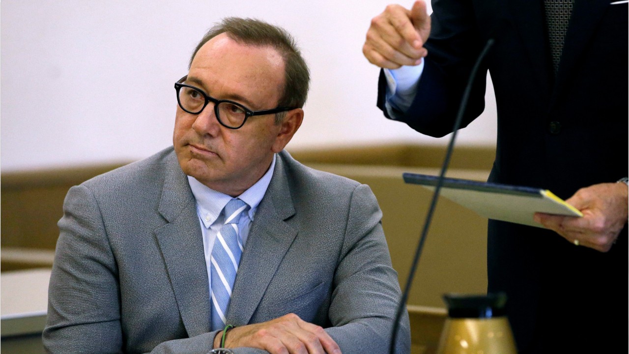 Kevin Spacey's alleged victim sues him over "sexual behavior"