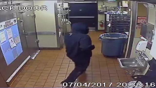 Masked man with shotgun robs Phoenix Jack in the Box