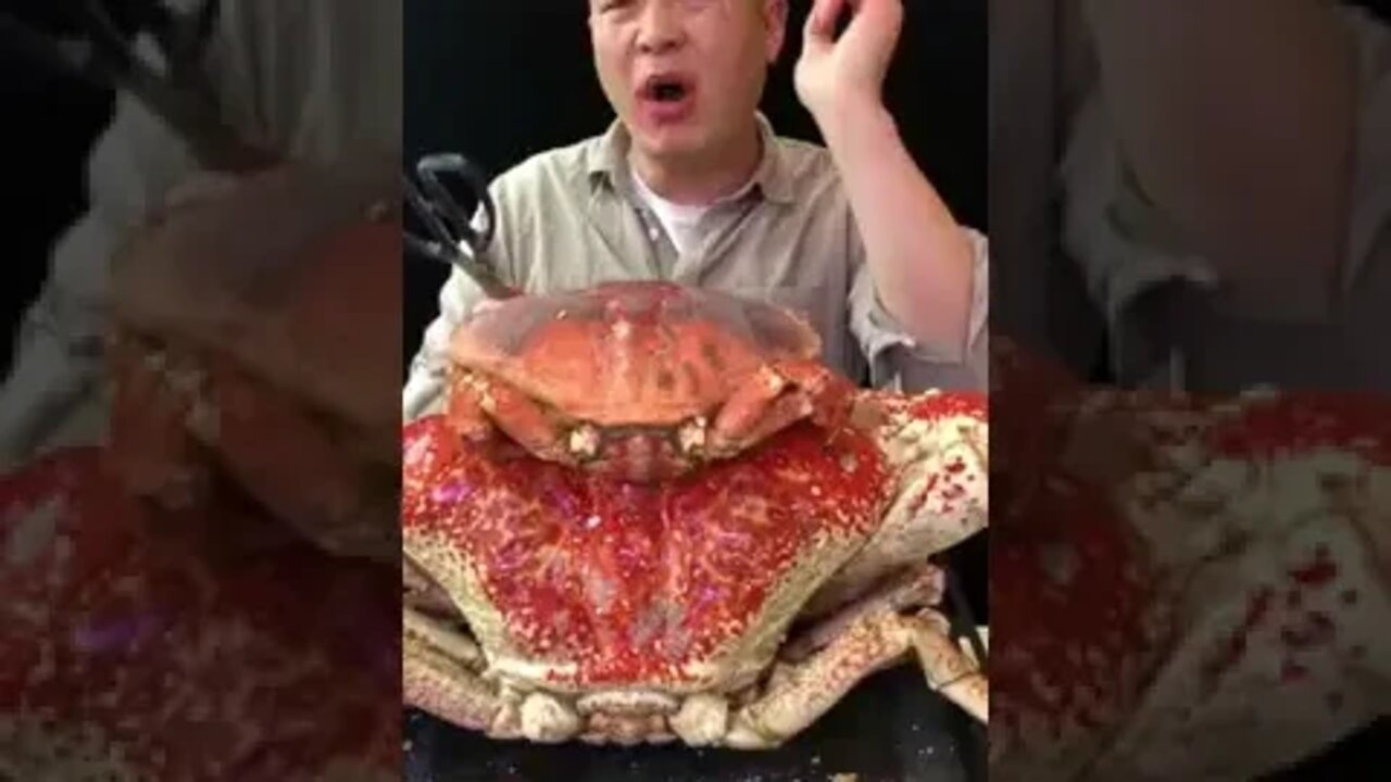 How to Really Eat Crab - You Are Doing IT Wrong! #shorts