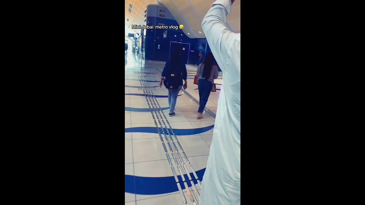 Dubai metro vlog