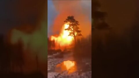 Huge explosion on St. Petersburg gas pipeline￼