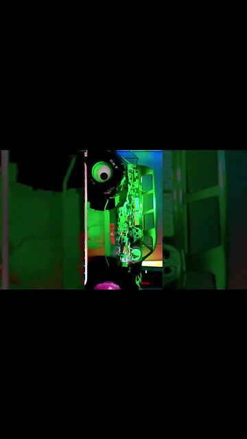 I bet you have seen grave digger somewhere before, this arcade has a lot #shorts #arcade