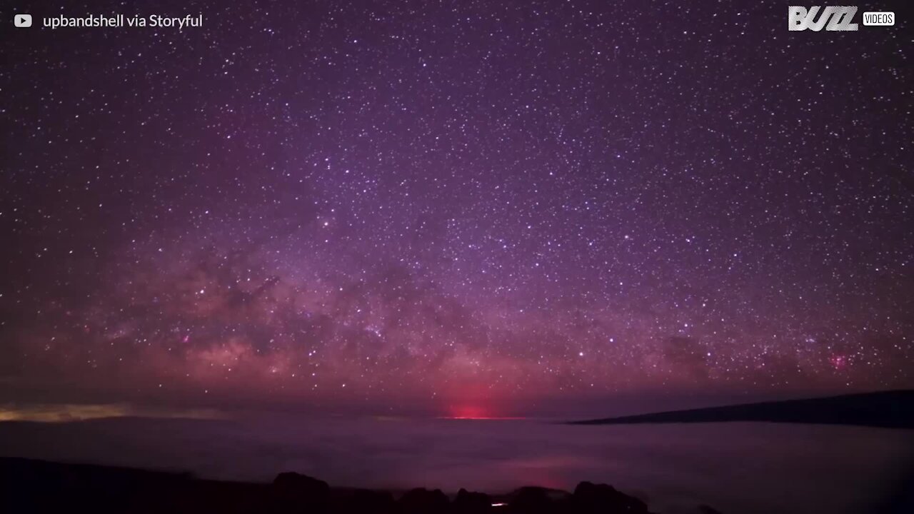 Vidéo en accéléré d'une nuit étoilée filmée à 2800 mètres d'altitude