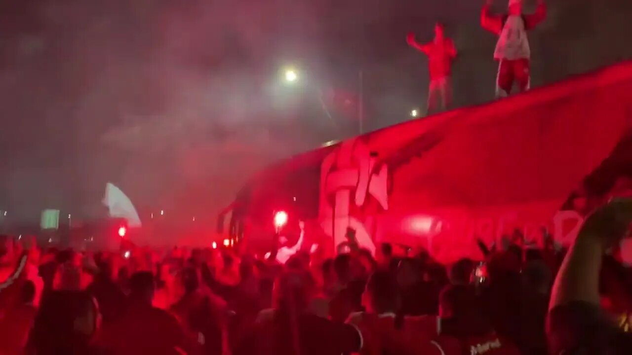 Rua de Fogo do Internacional antes do jogo contra o River Plate no Beira-Rio