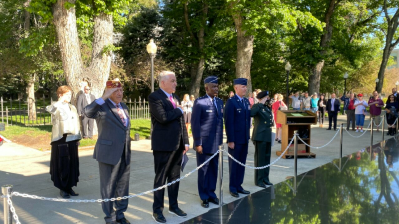 Gov. Steve Sisolak honors fallen soldiers on Memorial Day