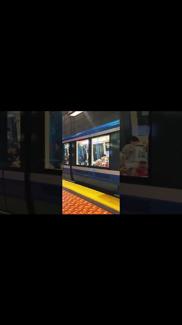 New Montréal metro speed transit #viralvideo #montreal #publictransport #travel #traintravel
