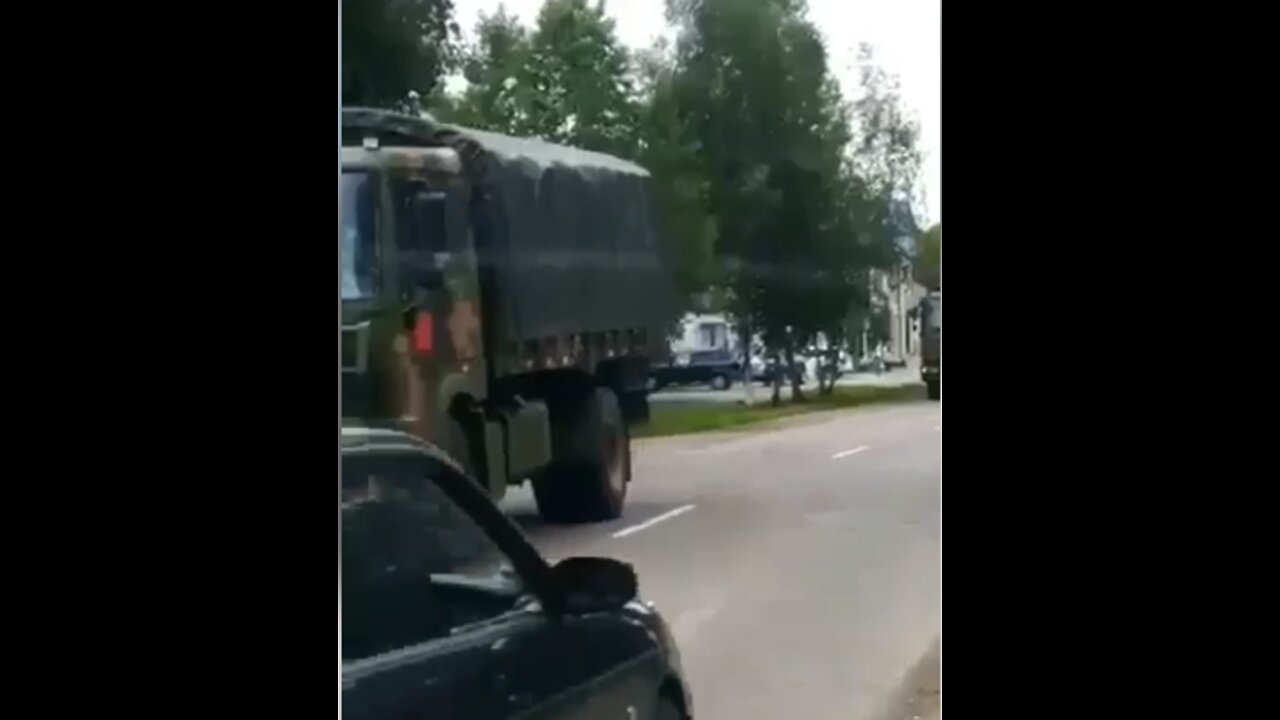 Rendkívüli Hírek - Kínai katonai konvoj lép be Oroszországból Ukrajnába