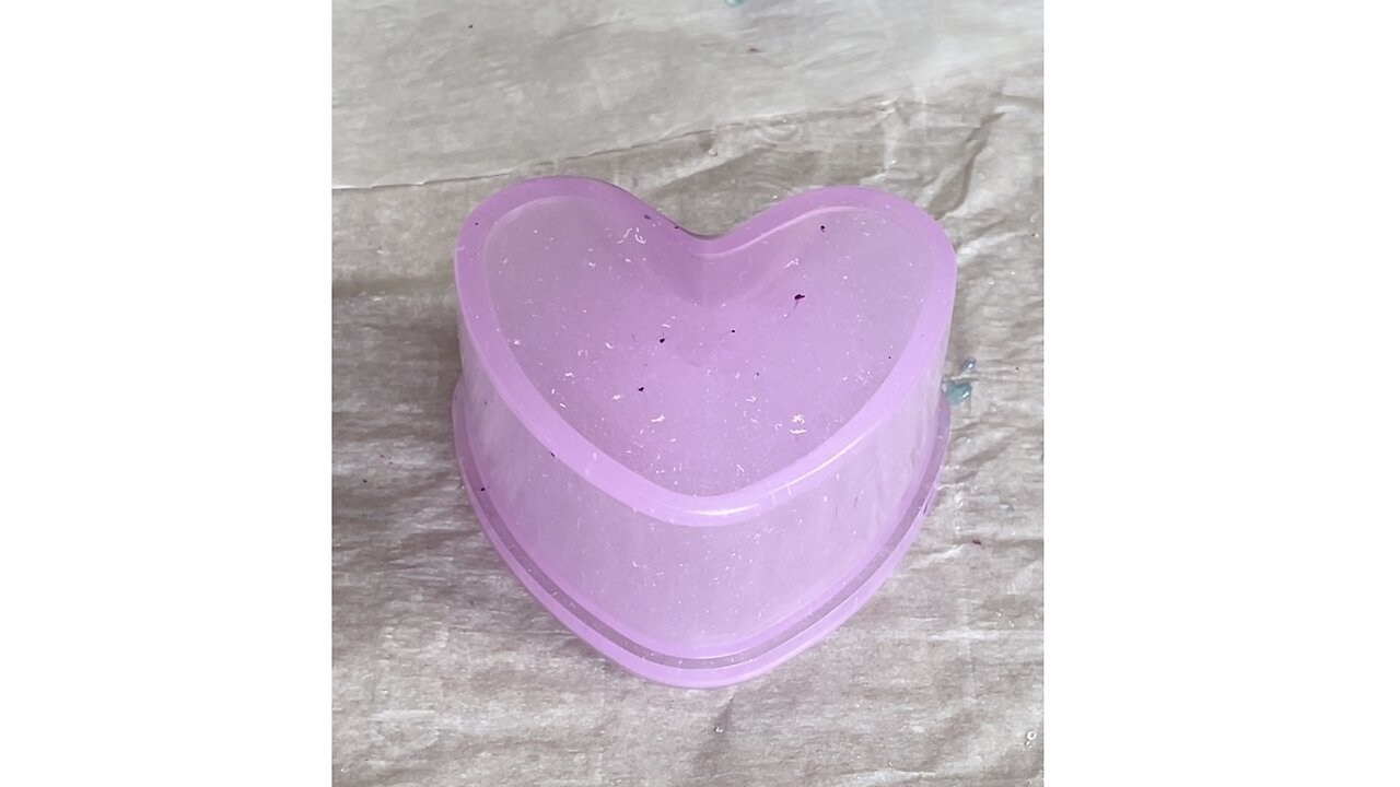 DIY Purple Heart Container Resin Trinket Box