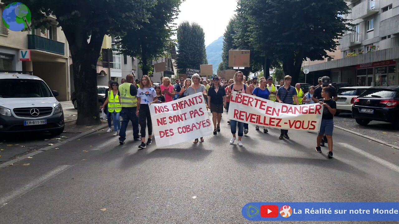 04/09/21 - Manif Albertville (Prises de paroles + Cortège)