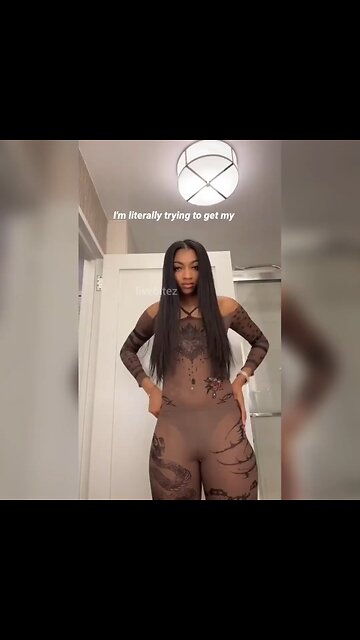 Angel Reese shows off her fat Va Jay Jay in her new outfit