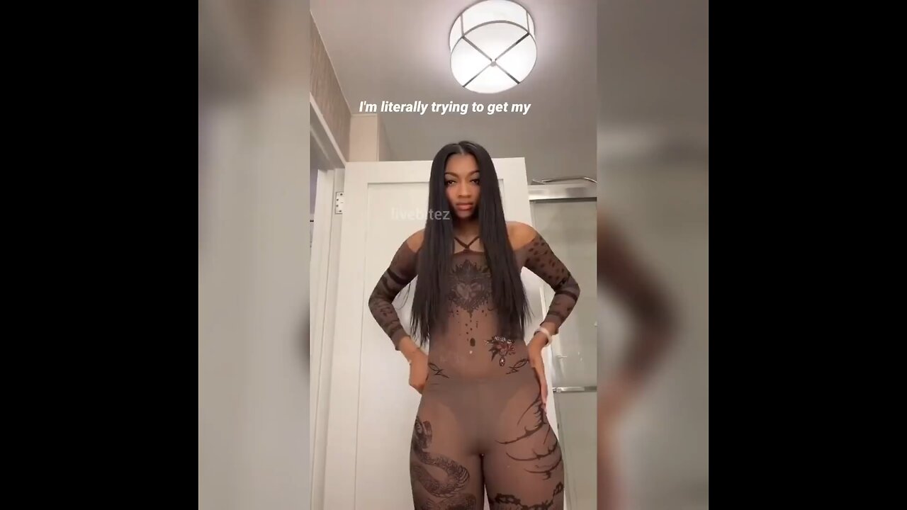 Angel Reese shows off her fat Va Jay Jay in her new outfit