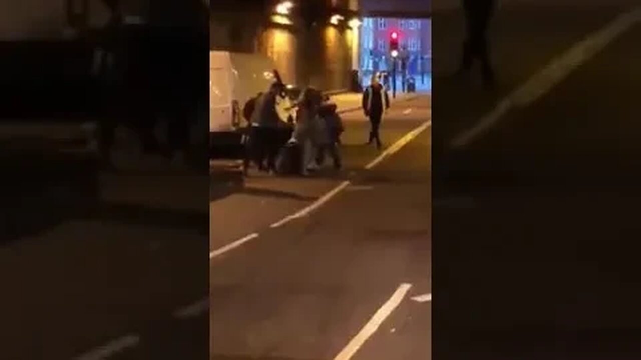 WTF - Vauxhall Bouncer Fight filmed by a pervert 🤣
