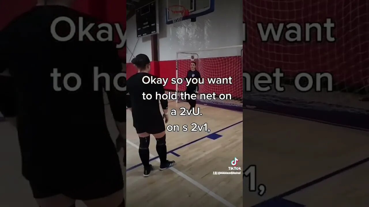 How to defend a 2vU and a 2v1 as a futsal goalkeeper #futsal