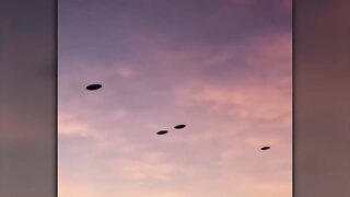 2017 - Multiple UFOs on Video