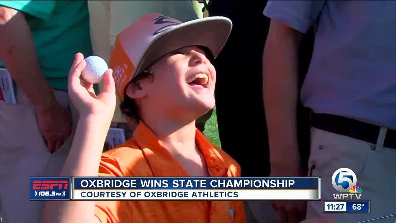 Rickie Fowler gives young fan a ball