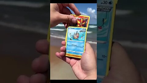 Opening Evolving Skies ON THE BEACH!!! (HUGE HIT!) 🏖🔥