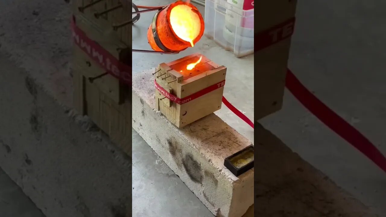 🔥 #casting #copper #ingot 🤤🔥