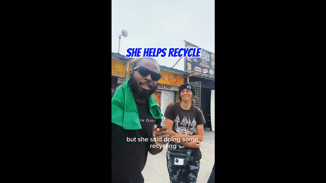 She Helps Recycle #dayodman #clean #recycling #motivation #eeyayyahh