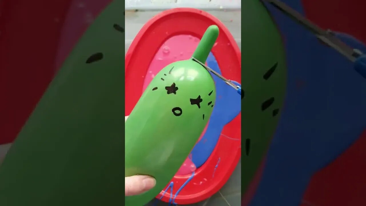 paint fart funny balloons