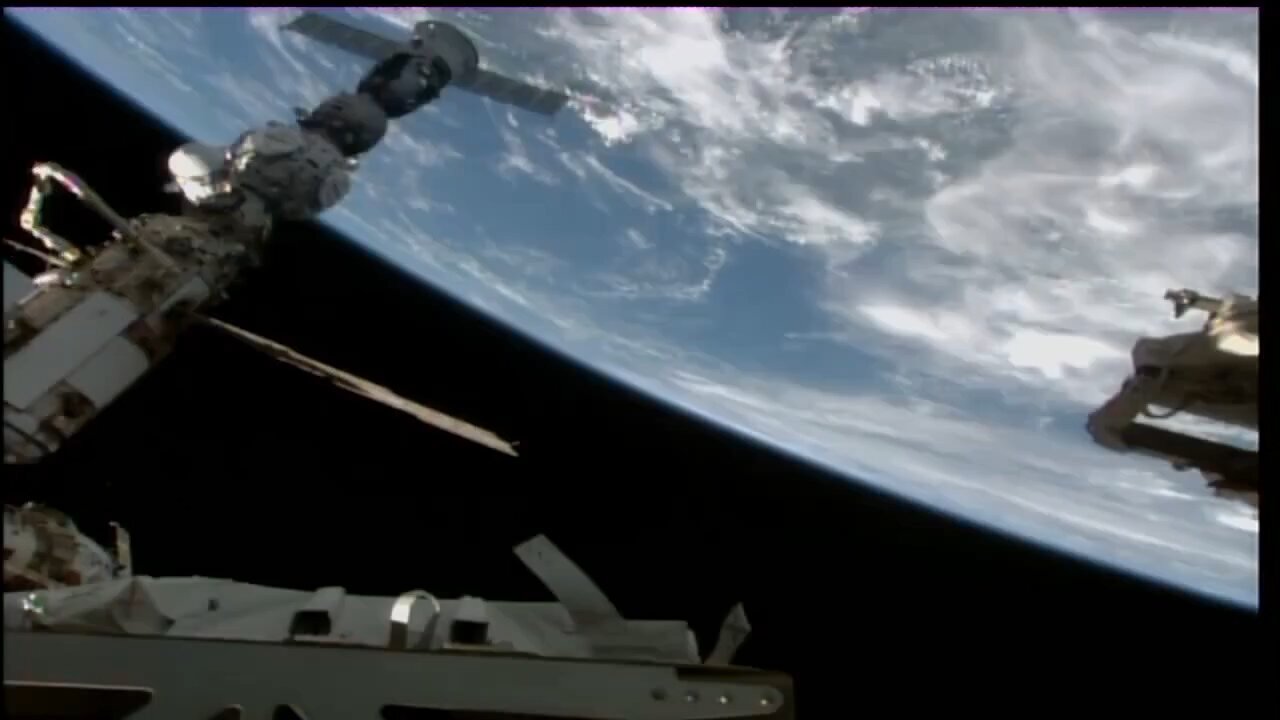 space 🚀🌌 earth 🌍🌎