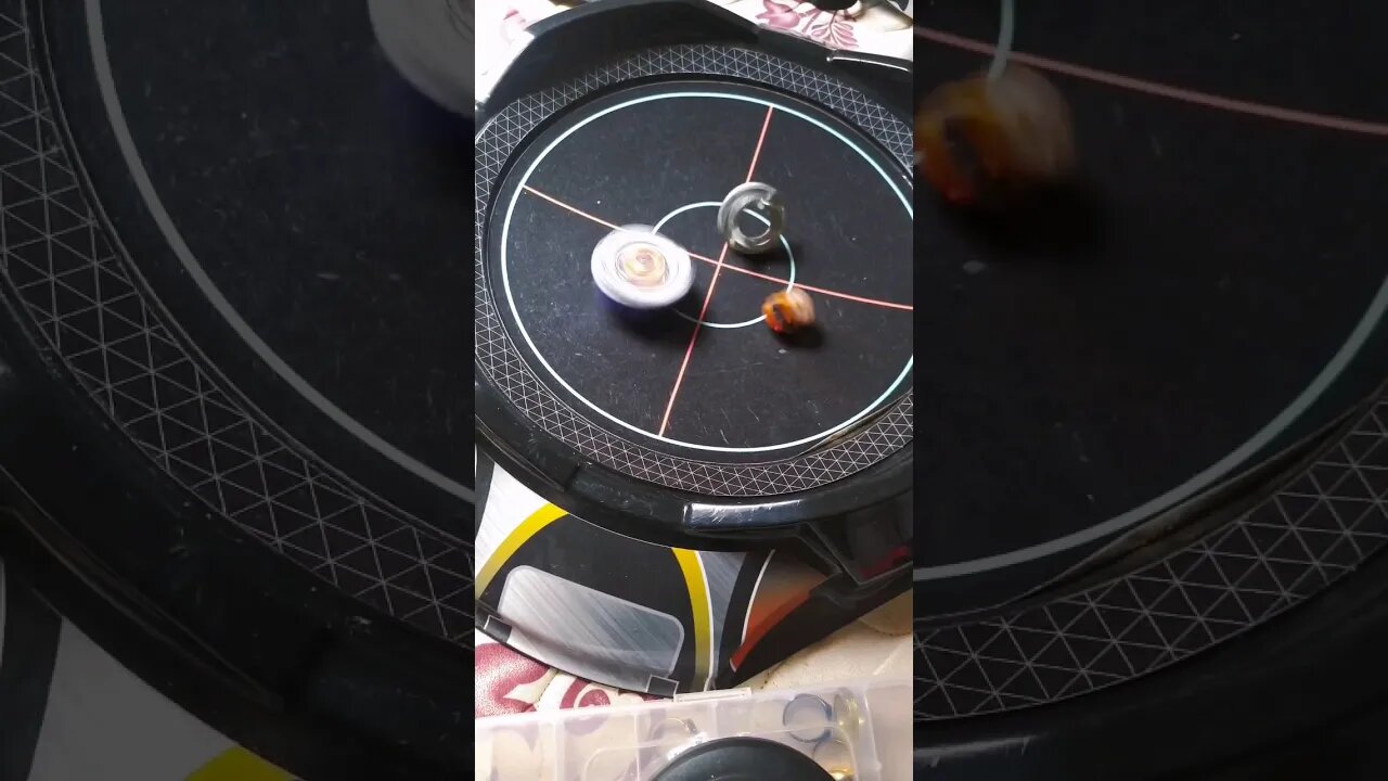 longinus DESTRUIU 2 😱 #batalhadebeyblade #beybladeburst #beyblade