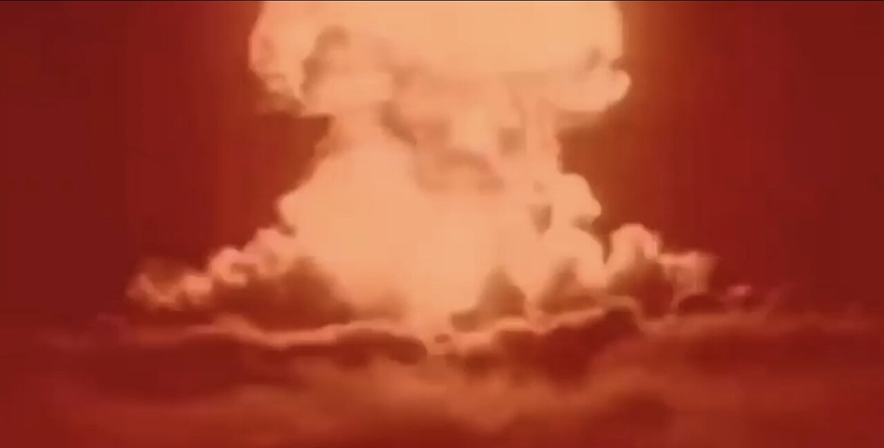 Supposed ‘Real Footage’ of Oppenheimer Testing The Atomic Bomb