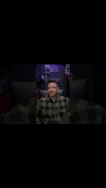 Beginner cigar storage. #CigarShowTim #TobaccoTalkMedia #cigar #shorts #Humidor #youtubeshorts