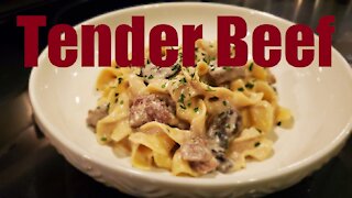 Honey Bear's Kitchen - Beef Stroganoff - Ep 12