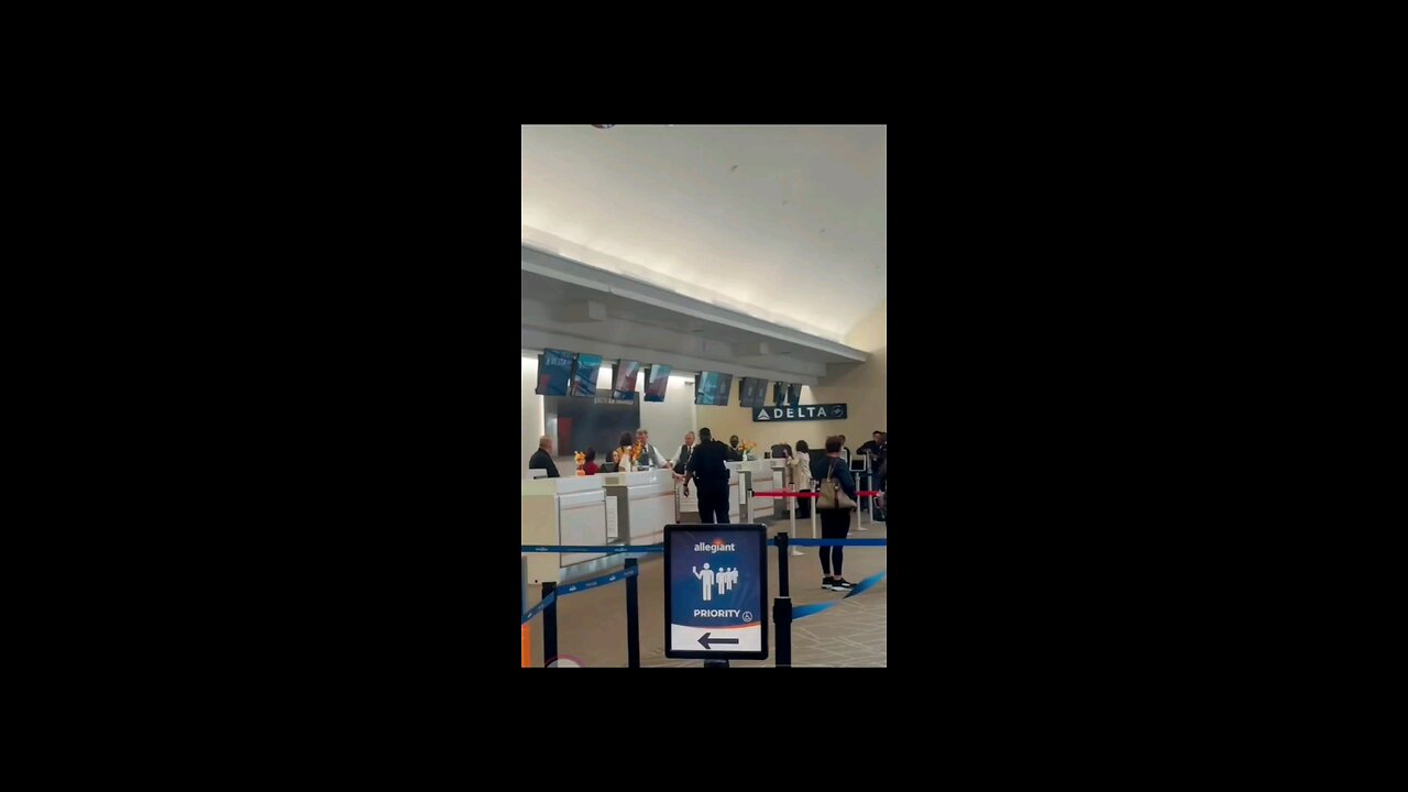 Cops chase future NFL draft pick at Georgia airport. #cops #deltaairlines #georgia